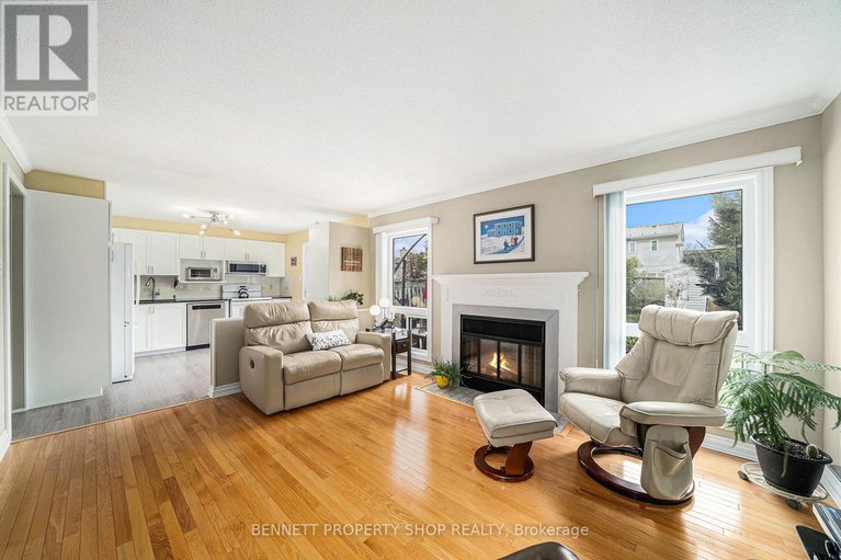 28315762/437-rougemount-crescent/fallingbrookgardenway-south/ottawa/ontario/K4A2Z1_6