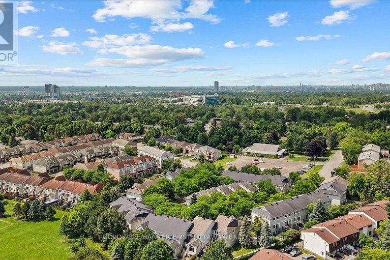 28806487/18-maxton-private/beacon-hill-south/ottawa/ontario/K1J1J2_32