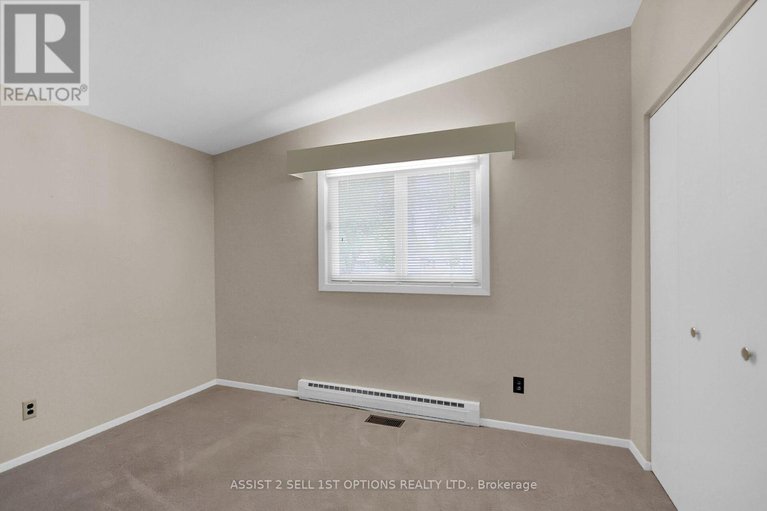 28421718/64-sullivan-avenue/meadowlandscrestview/ottawa/ontario/K2G1V2_18