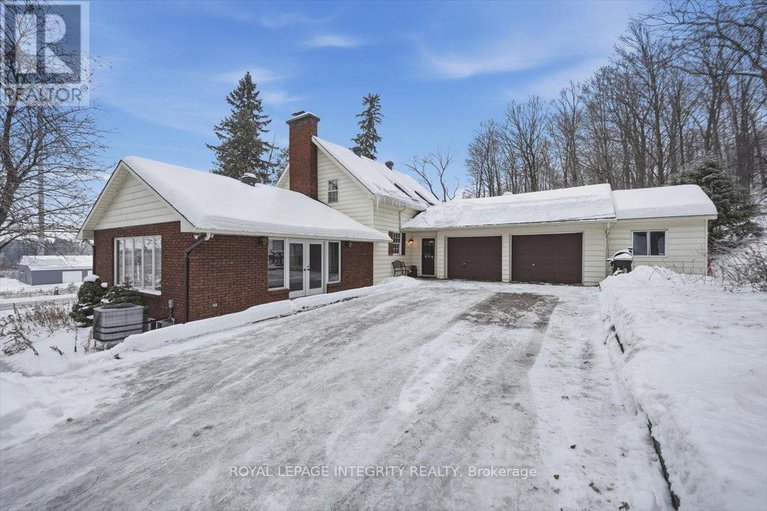 29219287/1814-old-montreal-road/cumberland-ridge/ottawa/ontario/K4C1G8_2