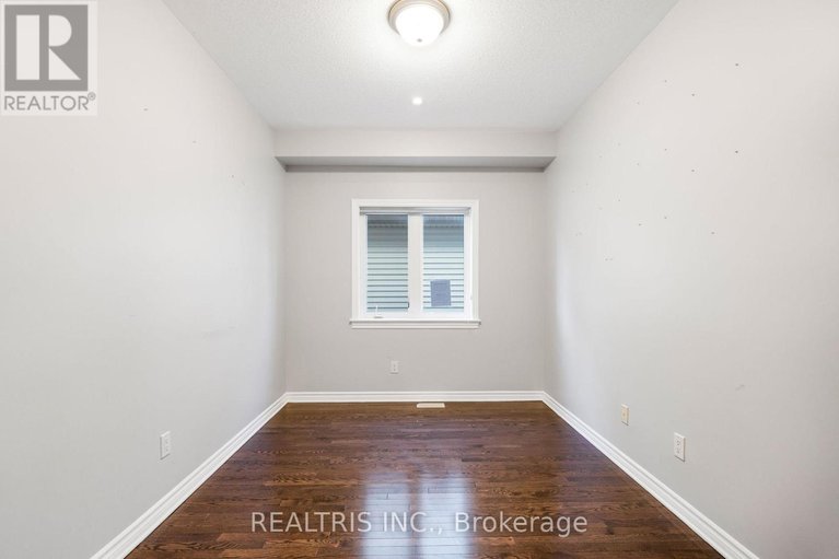 29374146/471-creekview-way/blossom-parkkemp-parkfindlay-creek/ottawa/ontario/K1T0J4_6