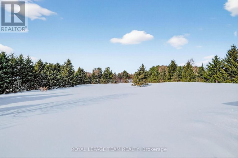 29379495/1611-landel-drive/rural-kanata-central/ottawa/ontario/K2W1C2_39