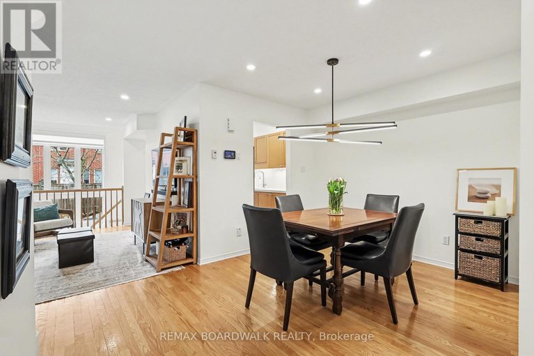 29619269/295-meilleur-private/vanier/ottawa/ontario/K1L0A2_9