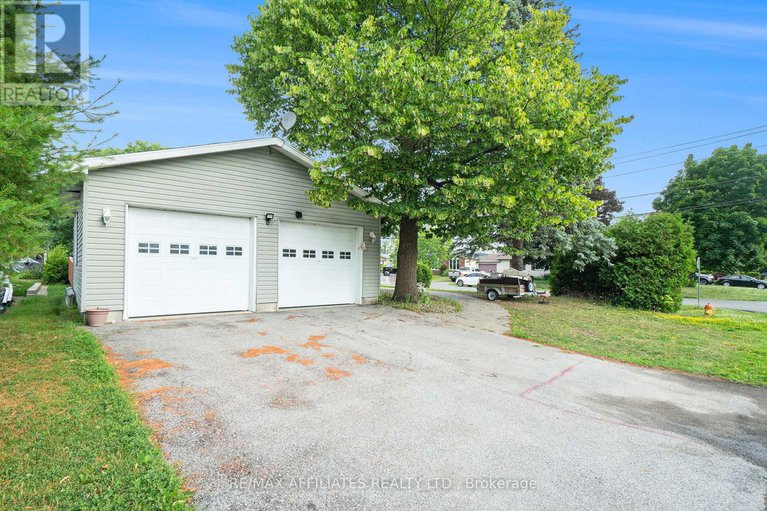 28542346/606-lydia-street-n/kemptville/north-grenville/ontario/K0G1J0_24