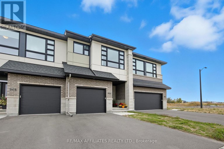 28911071/966-acoustic-way/riverside-southgloucester-glen/ottawa/ontario/K4M0R1_1