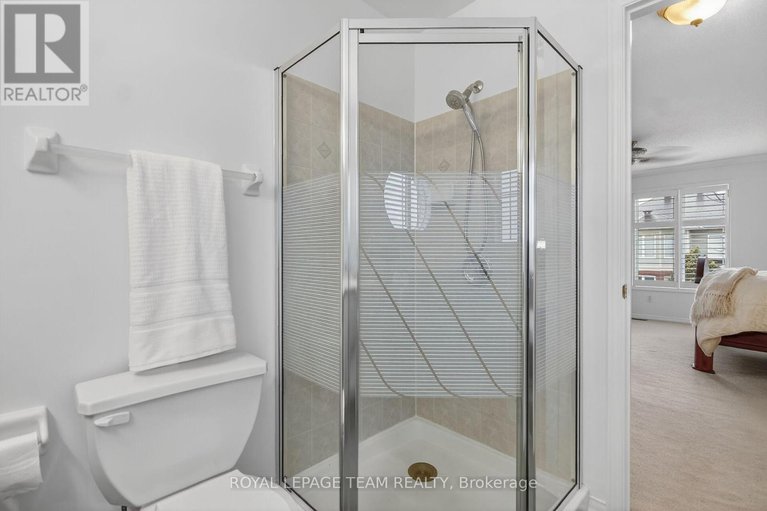 29471661/3113-apple-hill-drive-s/upper-hunt-club/ottawa/ontario/K1T3Z2_30