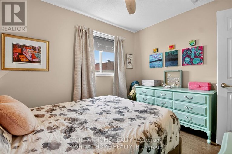 29617505/24-manhattan-crescent/central-park/ottawa/ontario/K2C4B4_18