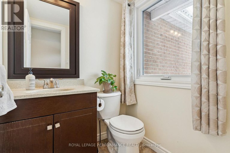 29354265/172-claiborne-way/queenswood-heights-south/ottawa/ontario/K1E3V1_4