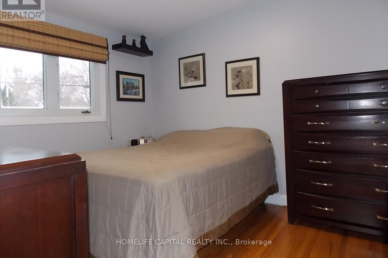 29204242/2515-gravelle-crescent/blackburn-hamlet/ottawa/ontario/K1B3A4_15