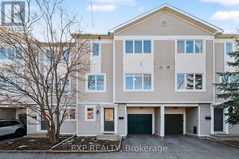 29666141/8-barnaby-private/overbrookcastle-heights/ottawa/ontario/K1K4S4_1