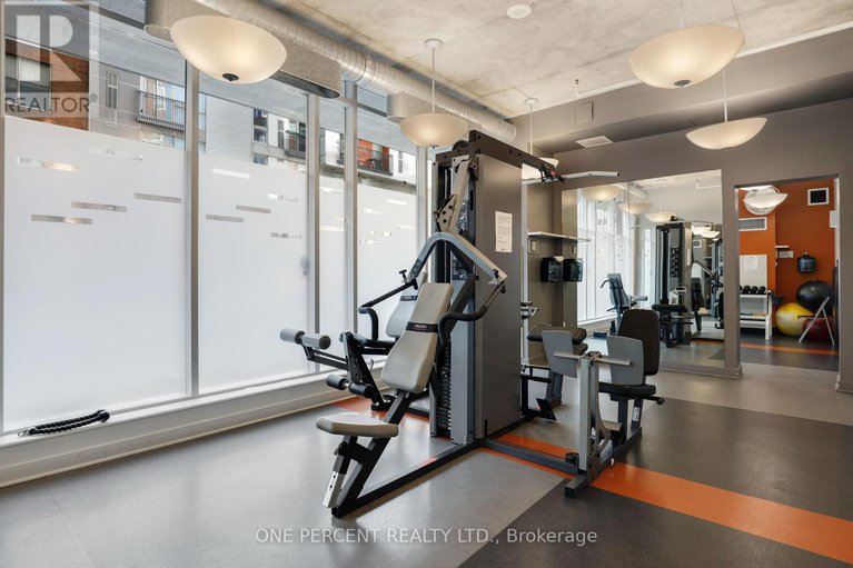 28529124/904-180-york-street/lower-townbyward-market/ottawa/ontario/K1N1J6_31