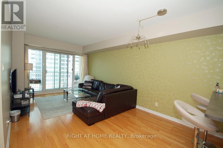 29363672/702-200-rideau-street/sandy-hill/ottawa/ontario/K1N5Y1_5