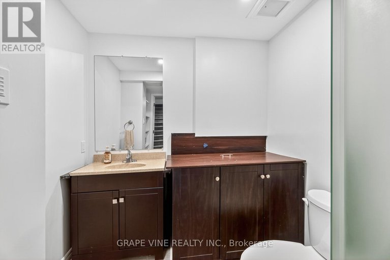 28888602/204-hunterswood-crescent/hunt-club-park/ottawa/ontario/K1G5V1_30