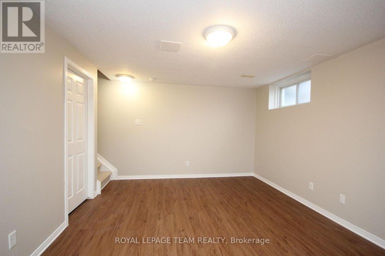 29564230/139-oakfield-crescent/longfields/ottawa/ontario/K2J5H8_27