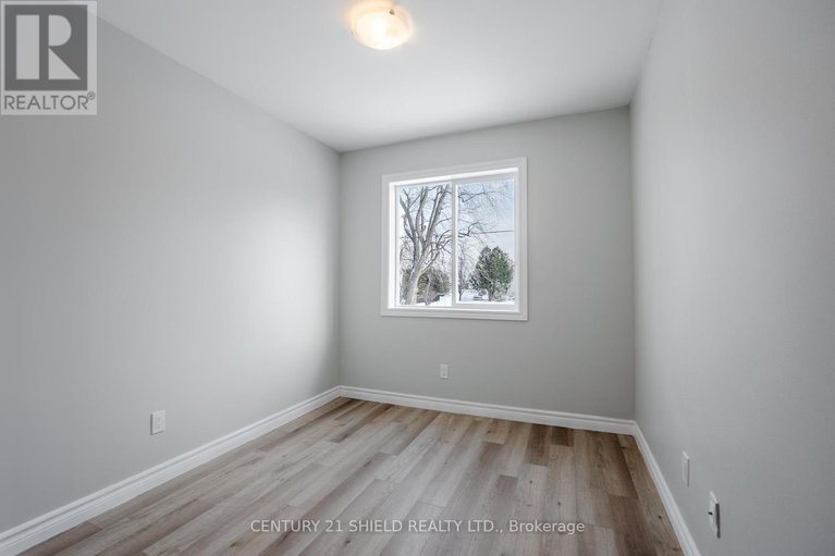 29635054/7-william-street/finch/north-stormont/ontario/K0C1K0_23