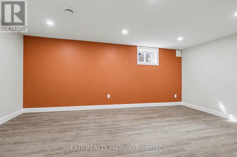 29672750/b-1468-heatherington-road/heron-gateindustrial-park/ottawa/ontario/K1V6S1_27