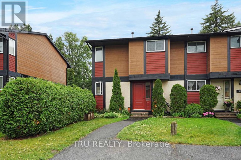 28561491/60-98-mcclintock-way-way/katimavik/ottawa/ontario/K2L2A4_3