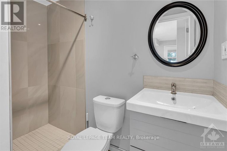 27664923/2196-lenester-avenue/mckellar-heights/ottawa/ontario/K2A1L5_10