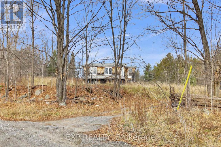 27703079/370-darling-concession-10-road/lanark-highlands/ontario/K0A1P0_1