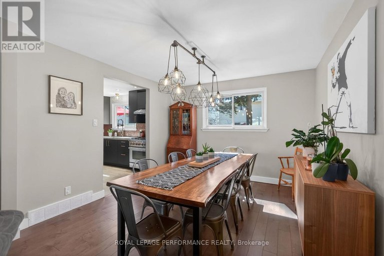 29668804/31-northpark-drive/blackburn-hamlet/ottawa/ontario/K1B3R7_8