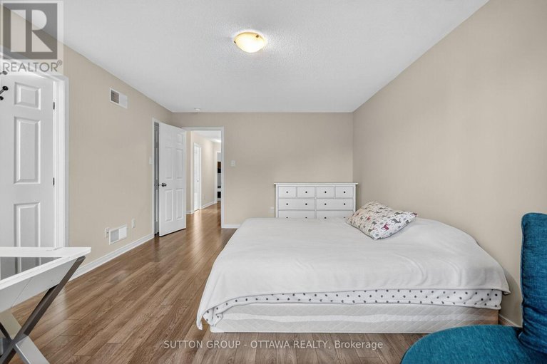 29019846/641-via-campanale-avenue/longfields/ottawa/ontario/K2J4A2_24
