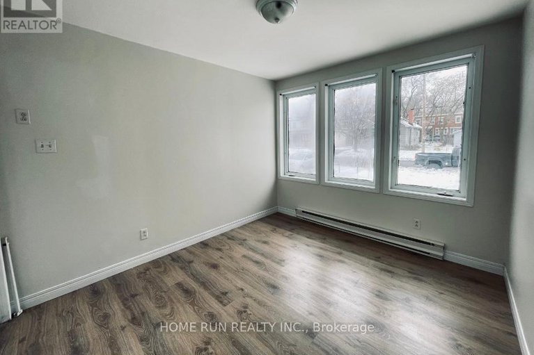 29018998/378-enfield-avenue/vanier/ottawa/ontario/K1L7L3_15