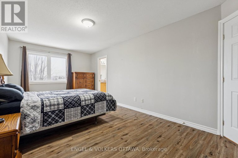 29136512/507-salzburg-drive/notting-hillsummerside/ottawa/ontario/K4A0C6_22