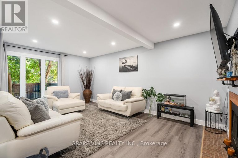 29351287/58-280-mcclellan-road/arlington-woods/ottawa/ontario/K2H8P8_17