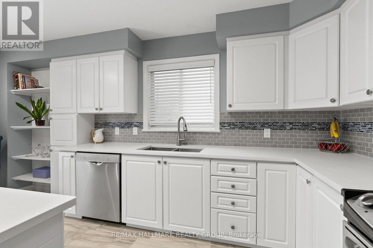 29244730/9-new-deighton-crescent/barrhaven-east/ottawa/ontario/K2G6H7_24