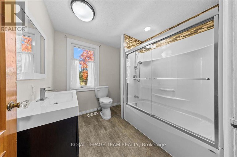 29257650/5410-old-richmond-road/fallowfield/ottawa/ontario/K2R1G7_16