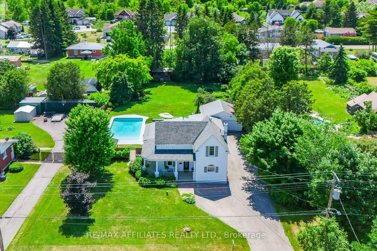 28529671/190-poole-street/mcnabbraeside-twps/mcnabbraeside/ontario/K7S1J2_1