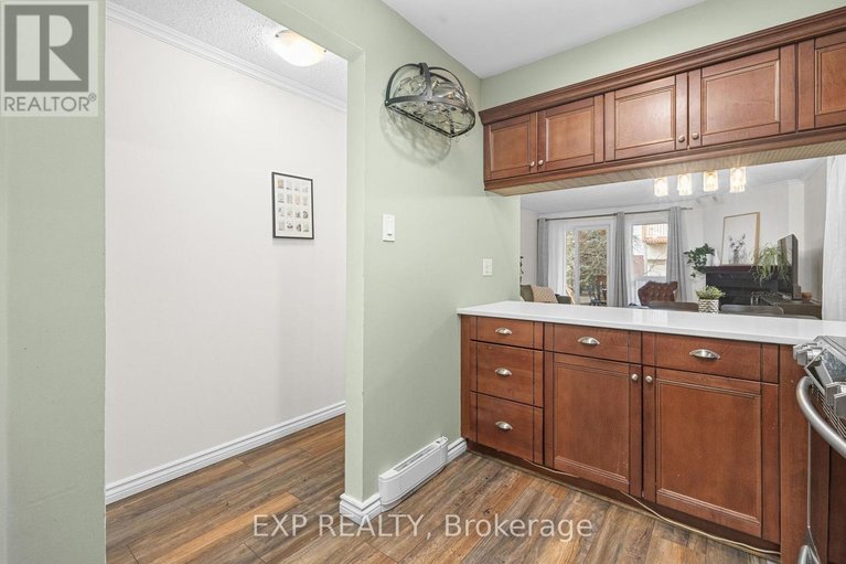 29619465/171-briston-private/hunt-club-park/ottawa/ontario/K1G5R3_12