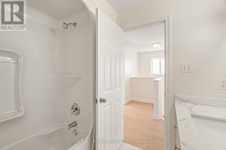 29378153/254-maude-street/almonte/mississippi-mills/ontario/K0A1A0_25