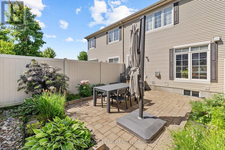 29239471/117-urbancrest-private/stonebridge/ottawa/ontario/K2J0Z6_30