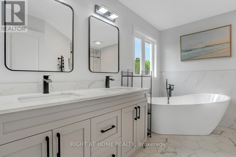28499567/498-landswood-way/stittsville-south/ottawa/ontario/K2S0A5_28