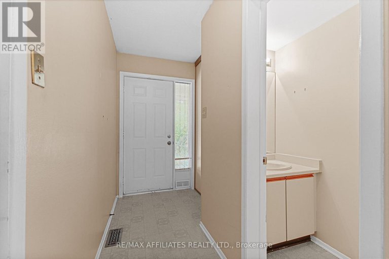 28528470/62-bridgewater-terrace/cedargrovefraserdale/ottawa/ontario/K2J3H4_3