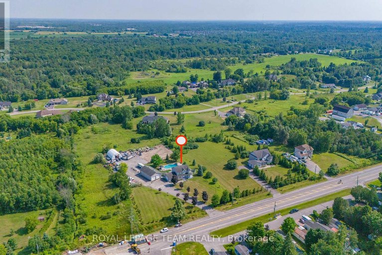 28628335/7474-mitch-owens-road/osgoode-twp-north-of-reg-rd-6/ottawa/ontario/K4P1K9_49