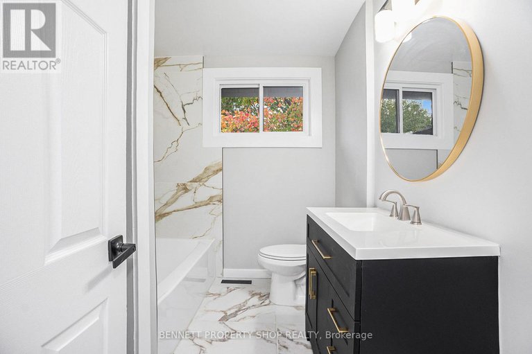 28988250/1327-avenue-s-avenue/eastway-gardensindustrial-park/ottawa/ontario/K1G0C4_14
