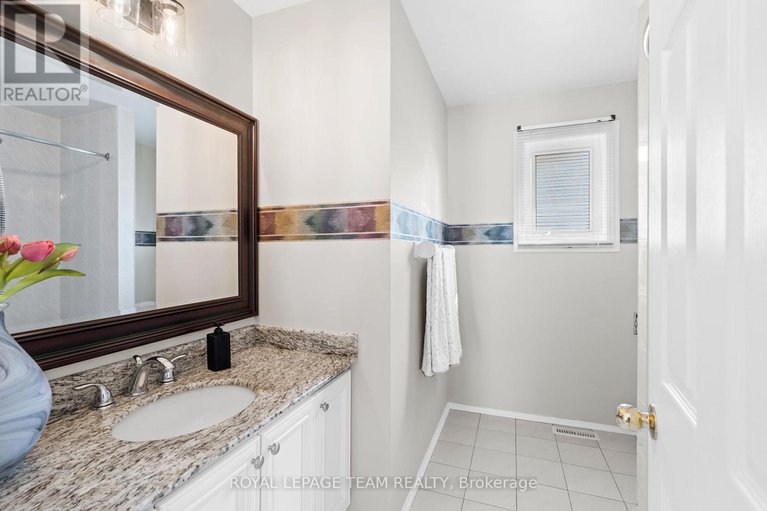 28934381/23-glacier-street/on-the-green/ottawa/ontario/K2J2M7_26