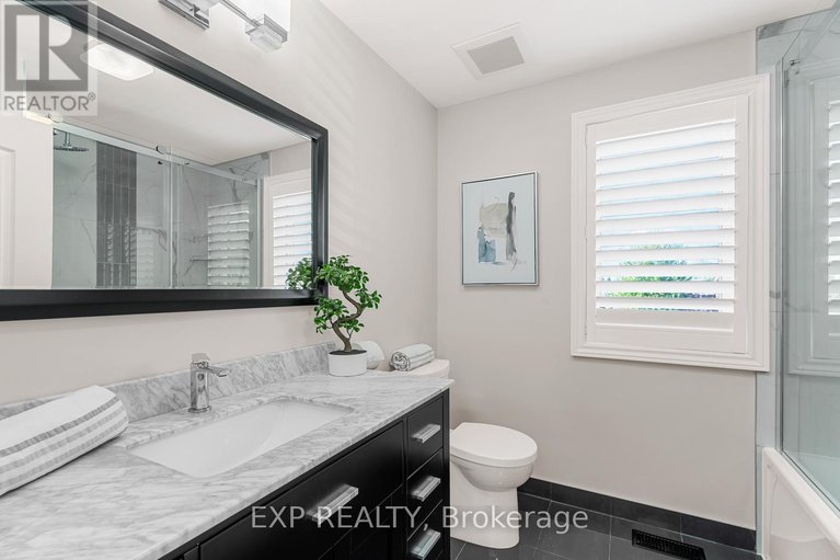 28330540/1822-thornecrest-street/chapel-hill/ottawa/ontario/K1C6K9_27