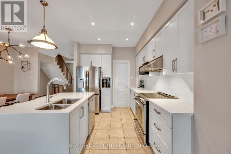 29571545/291-shinleaf-crescent/mer-bleuebradley-estatesanderson-park/ottawa/ontario/K1W0J2_14