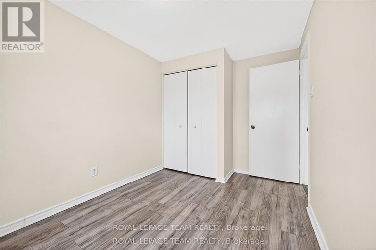 29580107/13-2-bertona-street/manordale/ottawa/ontario/K2G0W3_27