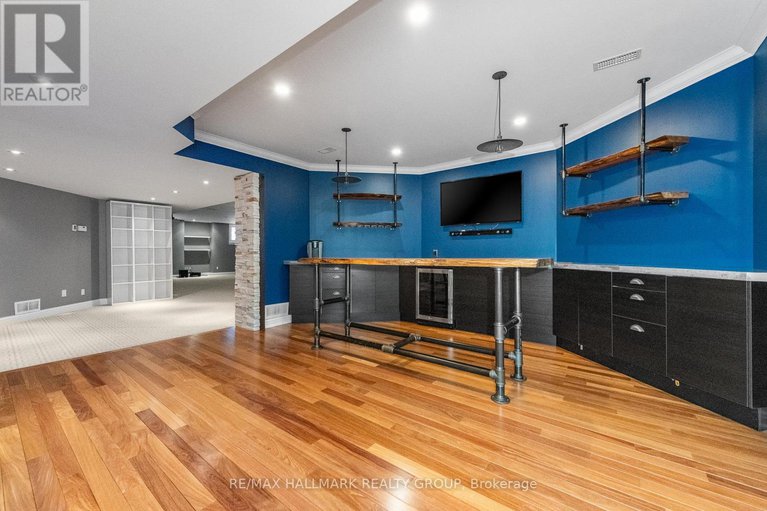 29381192/5800-queenscourt-crescent/manotick-east-to-manotick-station/ottawa/ontario/K4M1K3_43