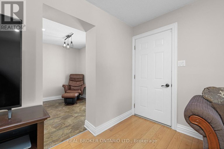 29434200/10969-gilmour-road/south-dundas-matilda-twp/south-dundas/ontario/K0C1C0_7