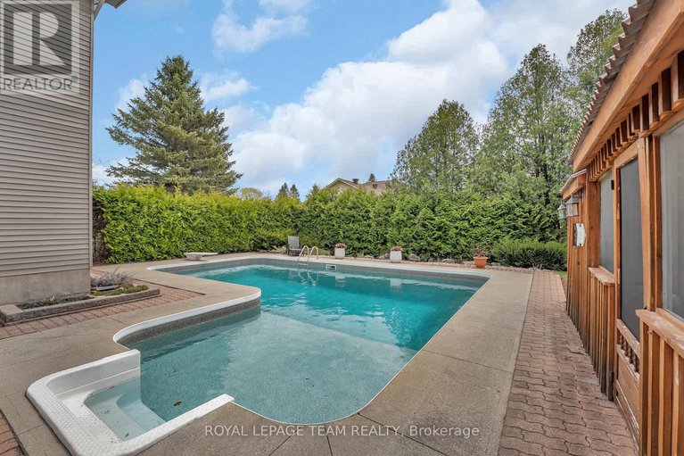 28266949/129-ridgeview-drive/carp/ottawa/ontario/K0A1L0_7