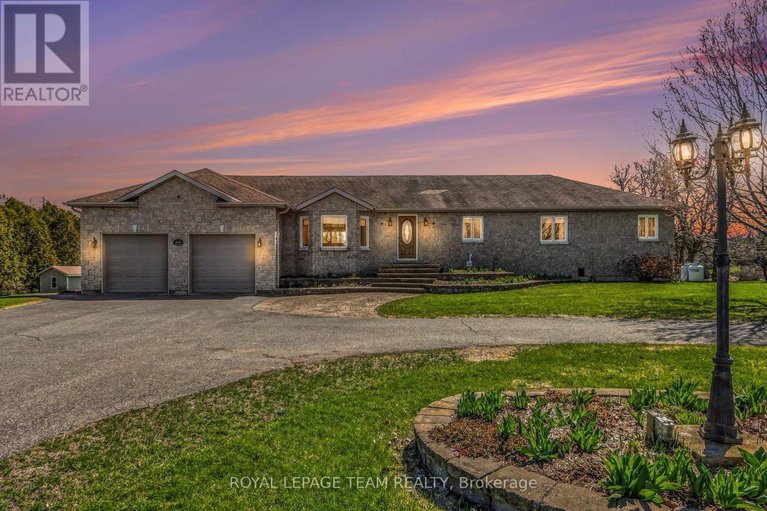 29659900/2370-county-18-road/kemptville/north-grenville/ontario/K0G1J0_1