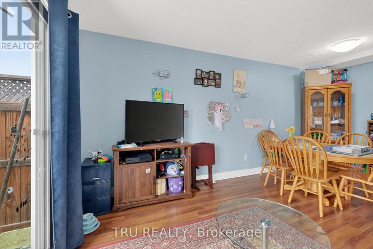 29689046/369-mockingbird-drive/chatelaine-village/ottawa/ontario/K1E2A6_5