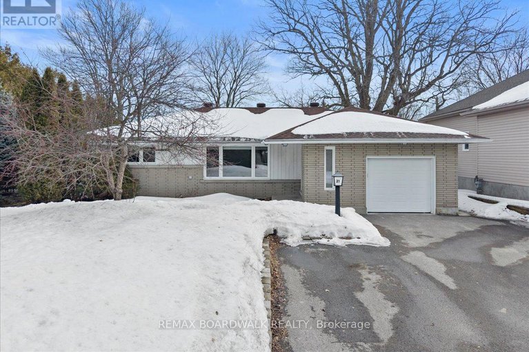 29447126/21-turtleback-way-drive/stittsville-south/ottawa/ontario/K2S1P8_2