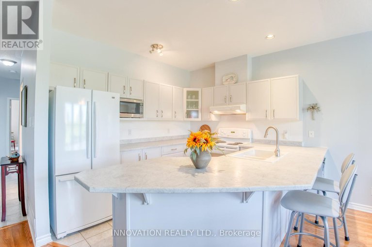28846477/13-eileen-crescent/stittsville-central/ottawa/ontario/K2S1M3_11