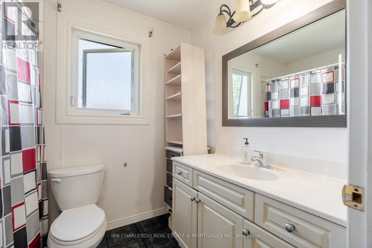 28837595/31-837-eastvale-drive/beaconwood/ottawa/ontario/K1J7T5_12